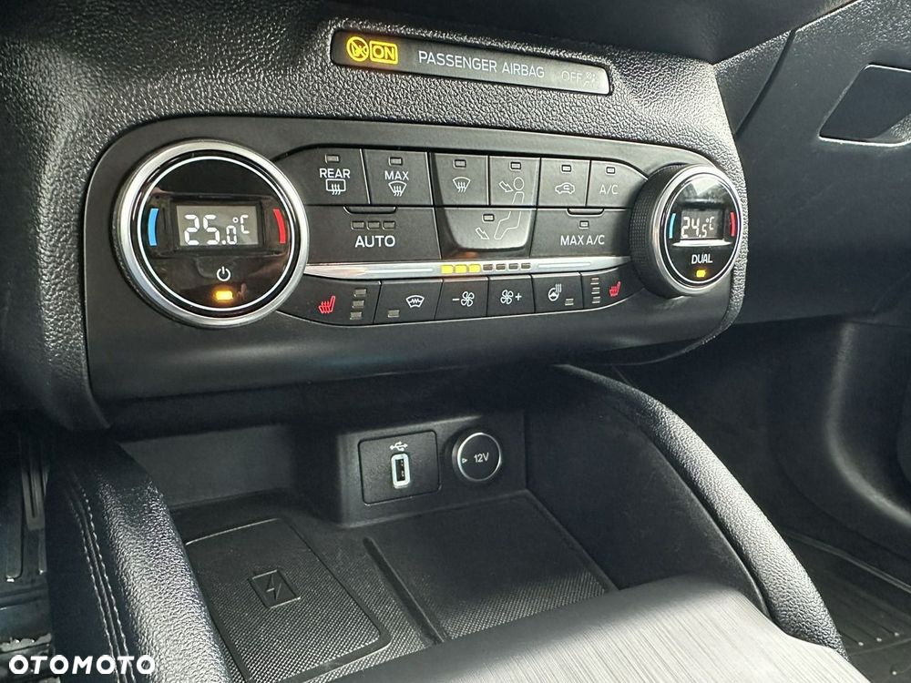 Ford Focus - 28