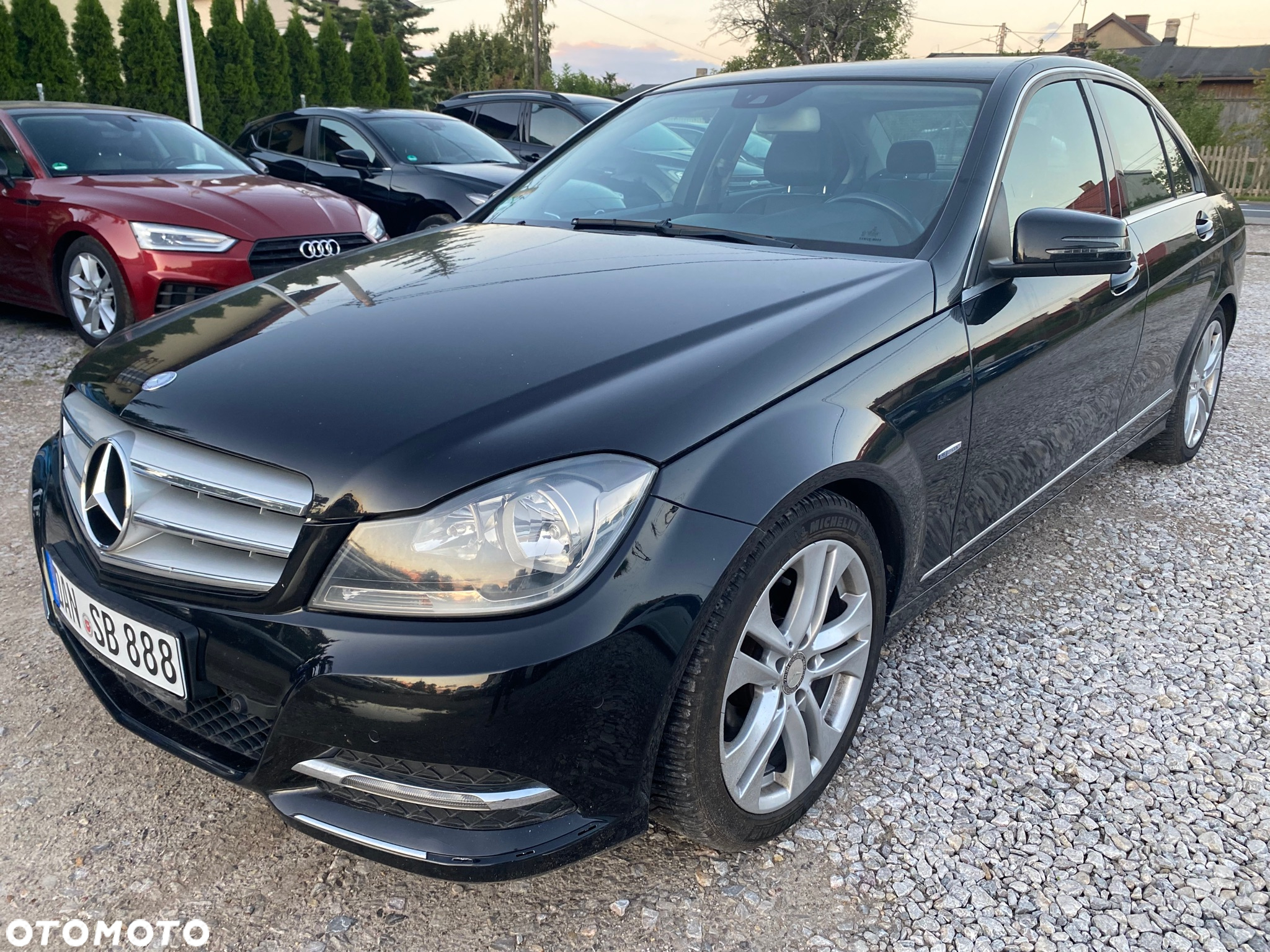 Mercedes-Benz Klasa C 180 CGI Automatik BlueEFFICIENCY Avantgarde - 33