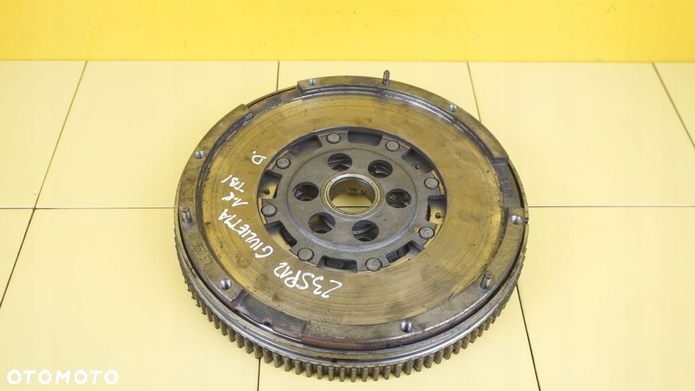 GIULIETTA 1.75 TBI 1.8 235KM 13r 940A1000 kolo dwumasowe - 1