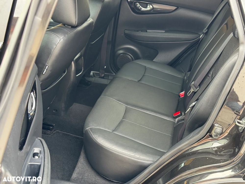 Nissan Qashqai 1.6 DCI Xtronic TEKNA - 20