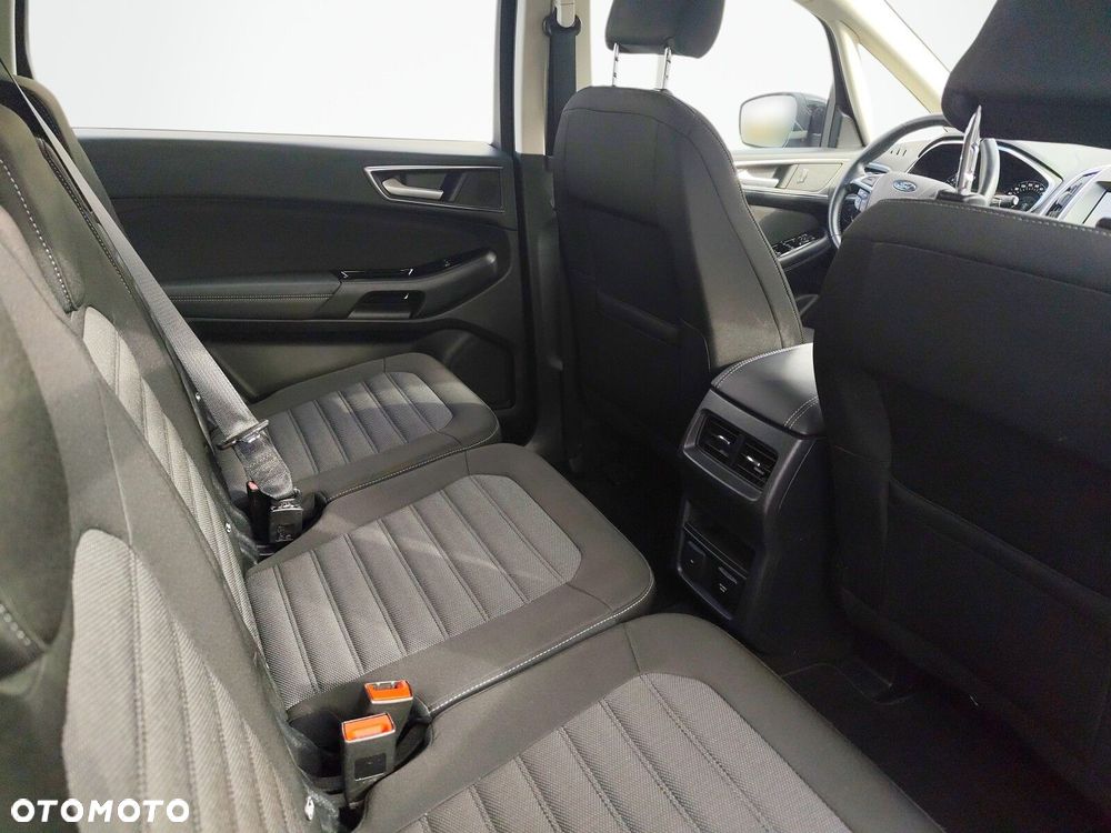 Ford S-Max - 16