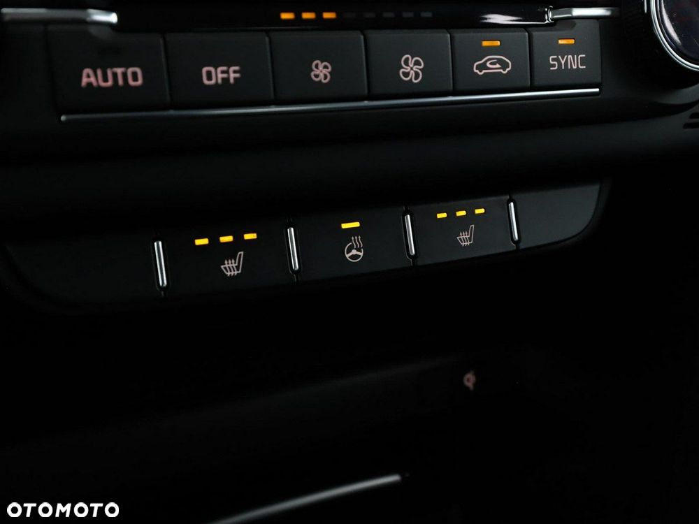 Kia XCeed 1.4 T-GDI OPF DCT7 SPIRIT - 30
