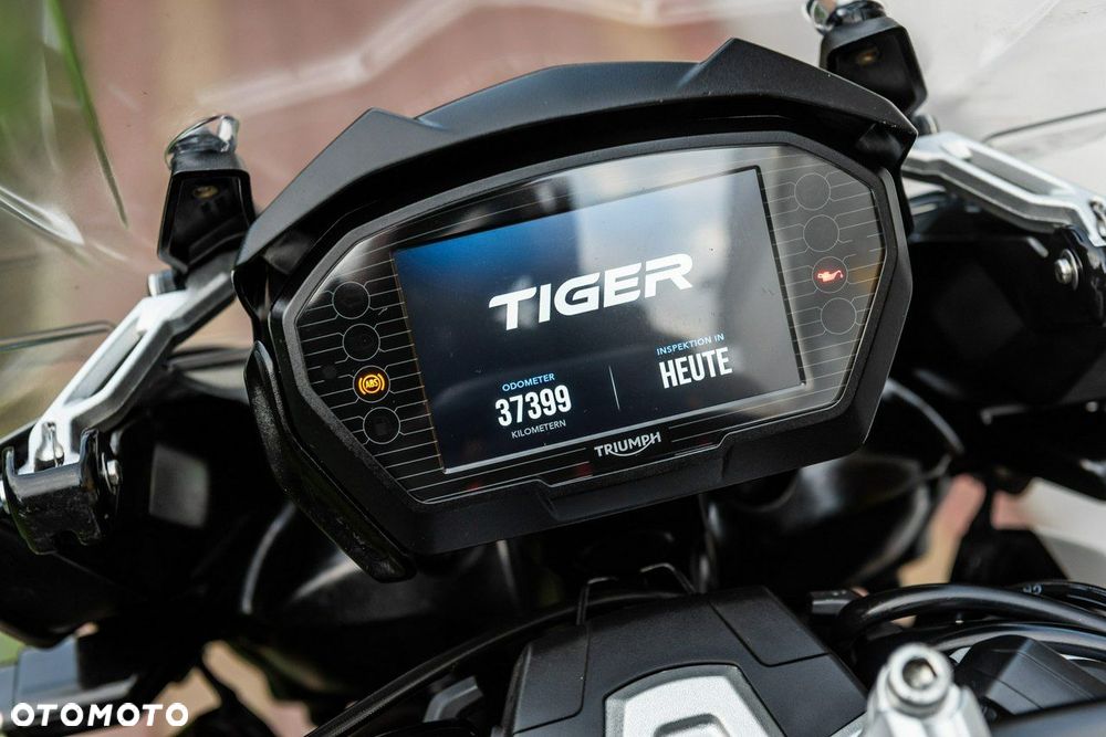 Triumph Tiger - 9
