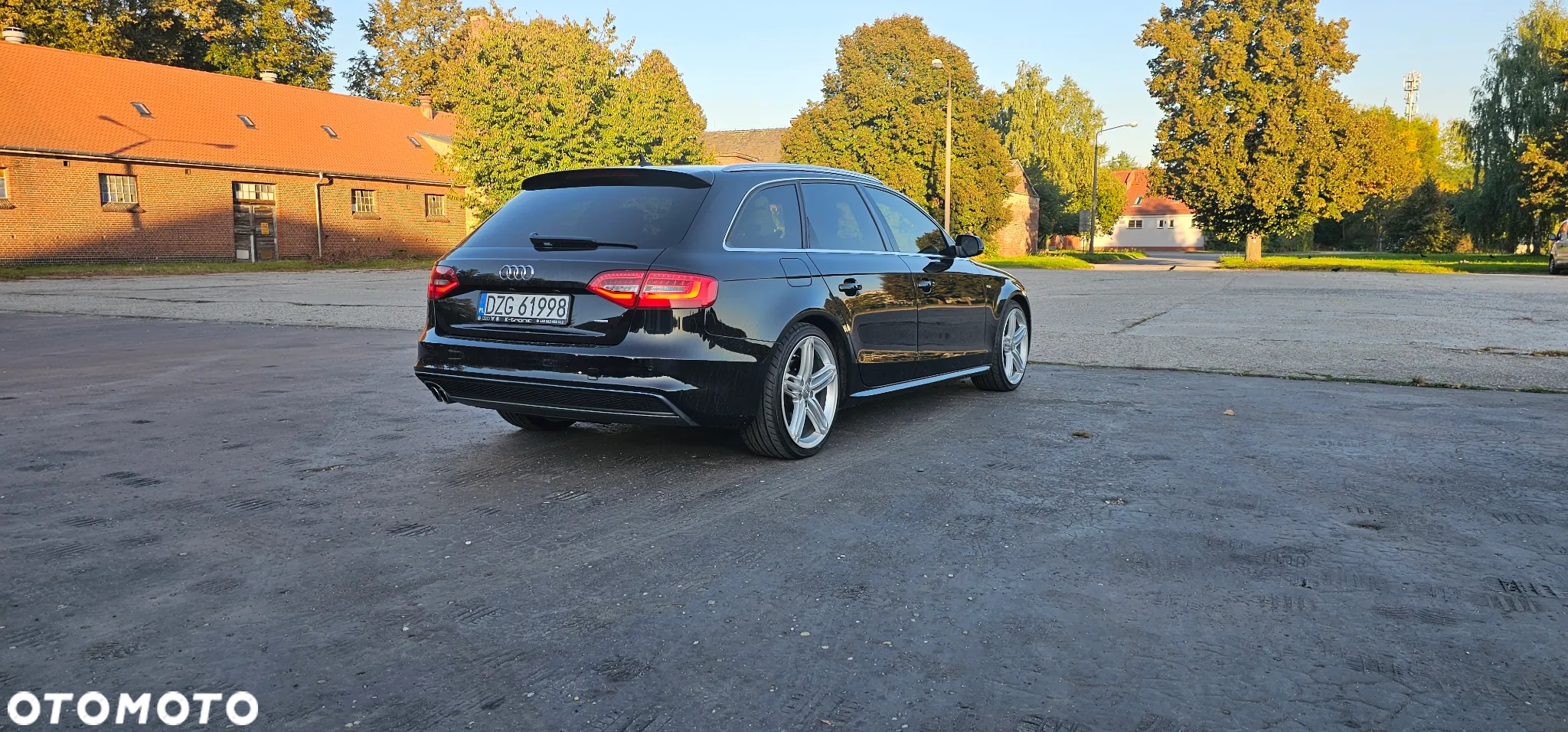 Audi A4 - 4