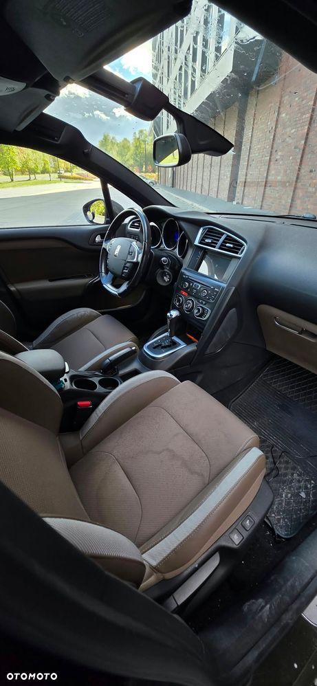 Citroën DS4 1.6 THP SoChic - 16