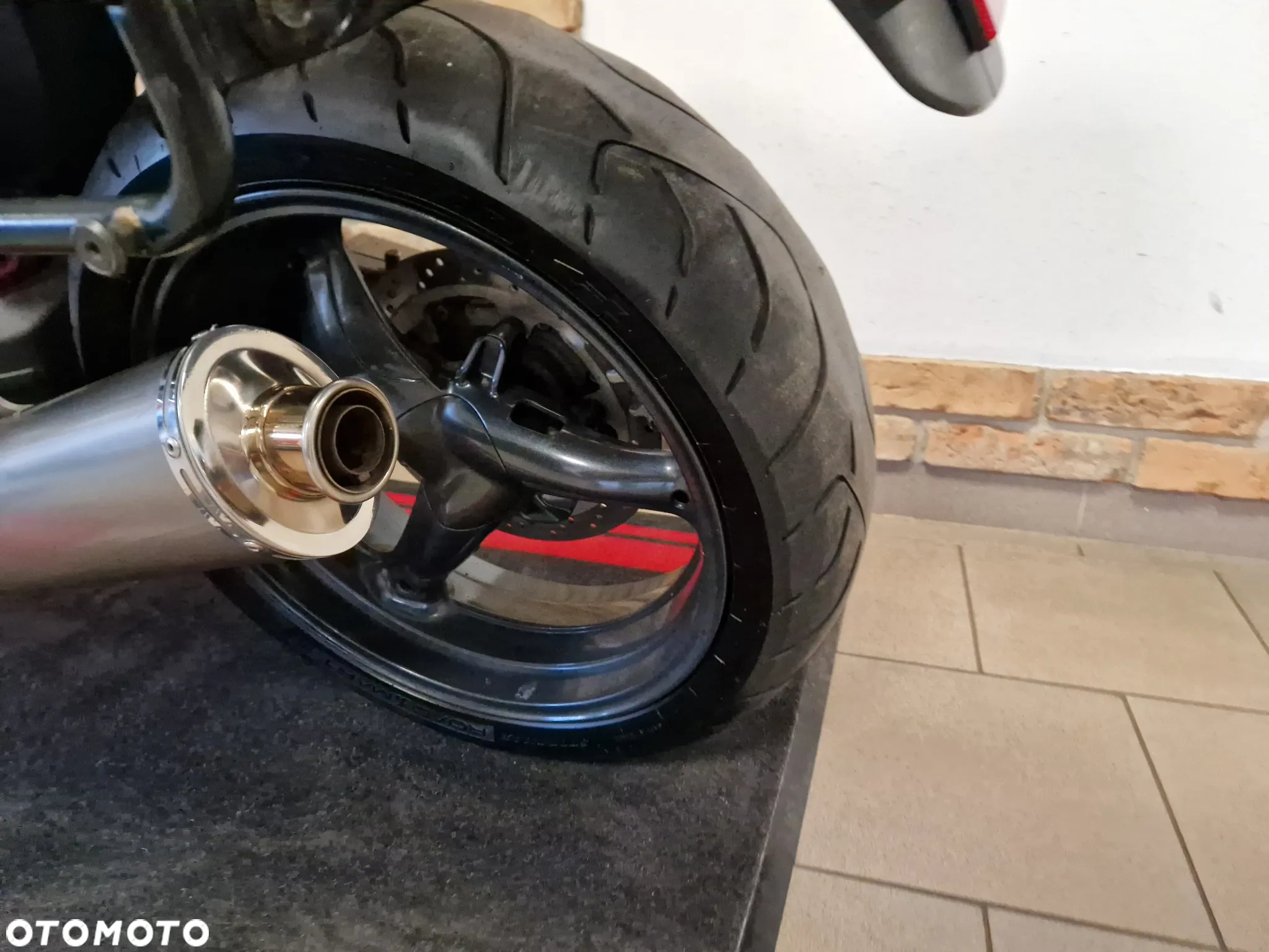 Moto Guzzi Breva - 10