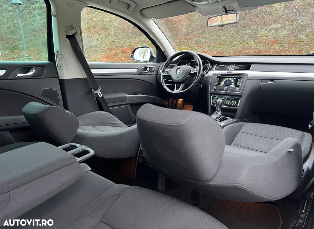 Skoda Superb 2.0 TDI DSG Comfort - 6