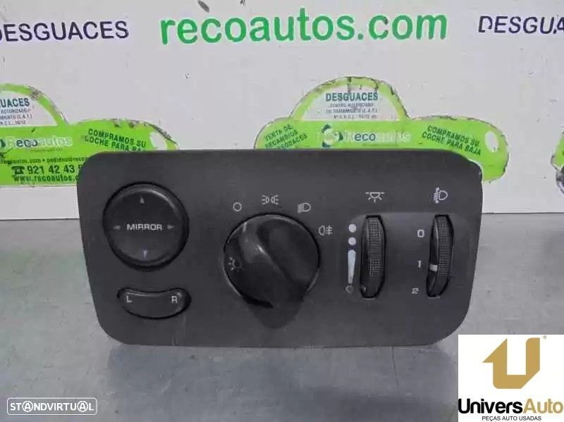 COMANDO LUZES TABLIER CHRYSLER VOYAGER IV 2004 -0YC311DVAA - 1