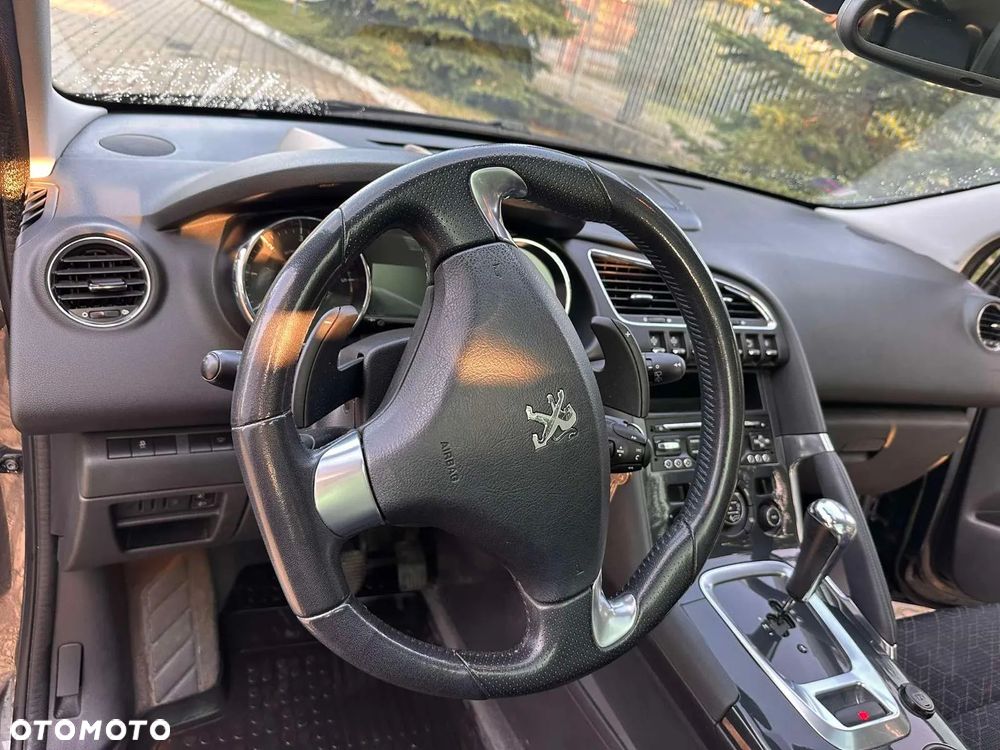 Peugeot 3008 - 8