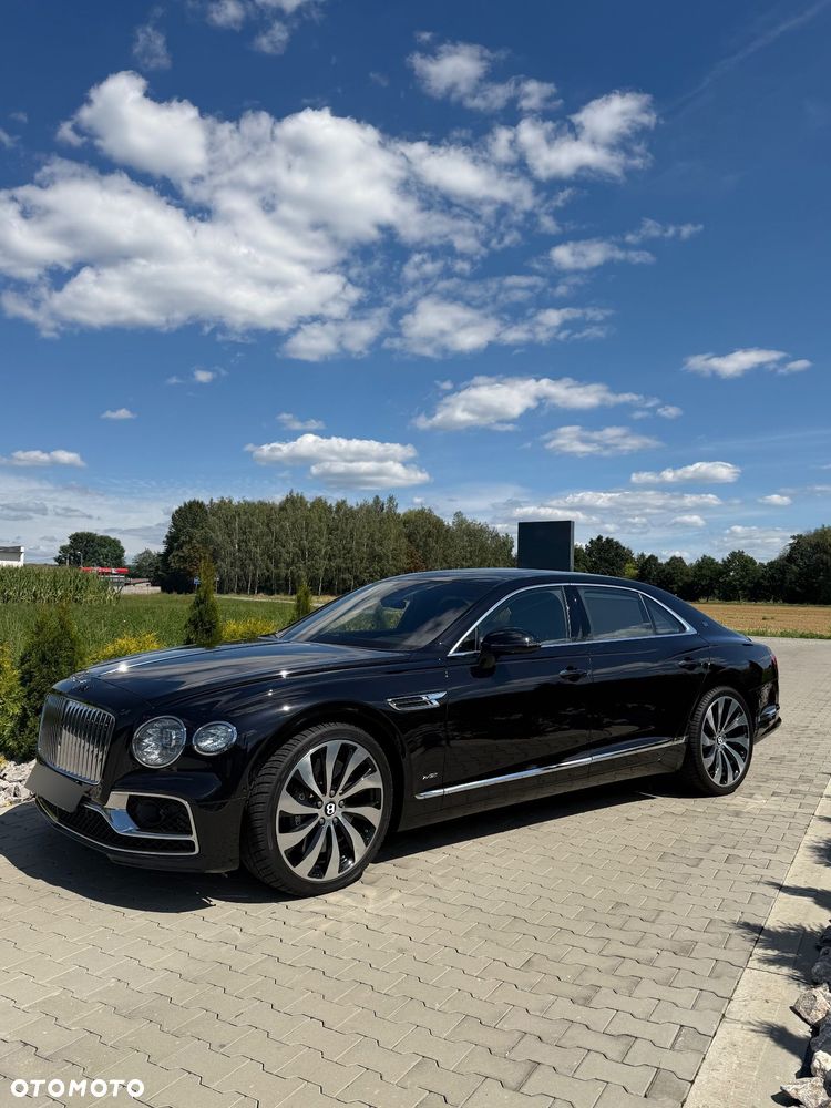 Bentley Flying Spur W12 S - 12