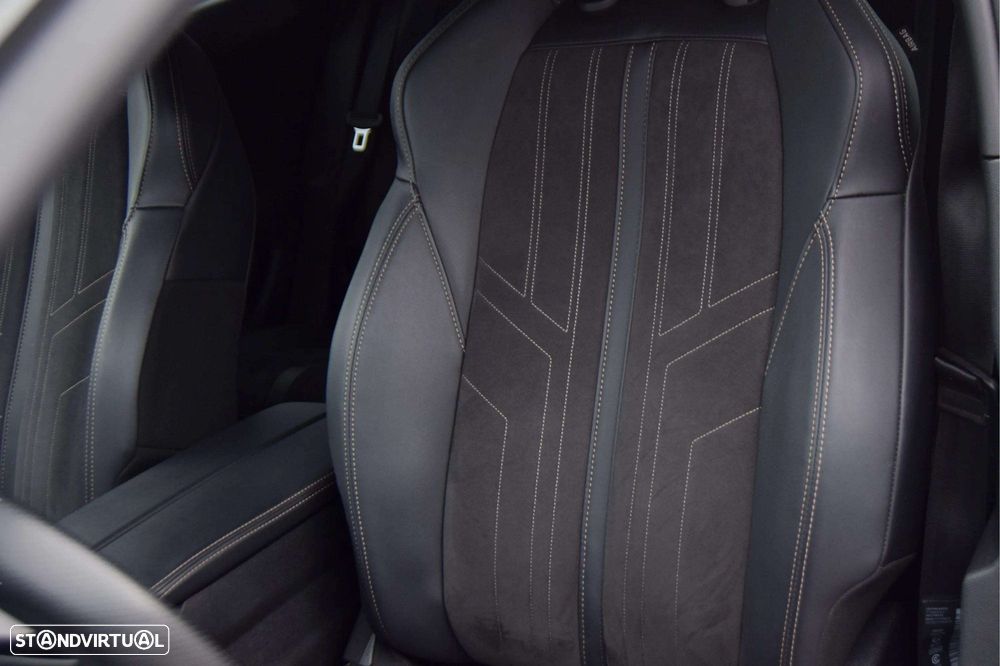 Peugeot 3008 1.6 Hybrid GT Pack e-EAT8 - 8