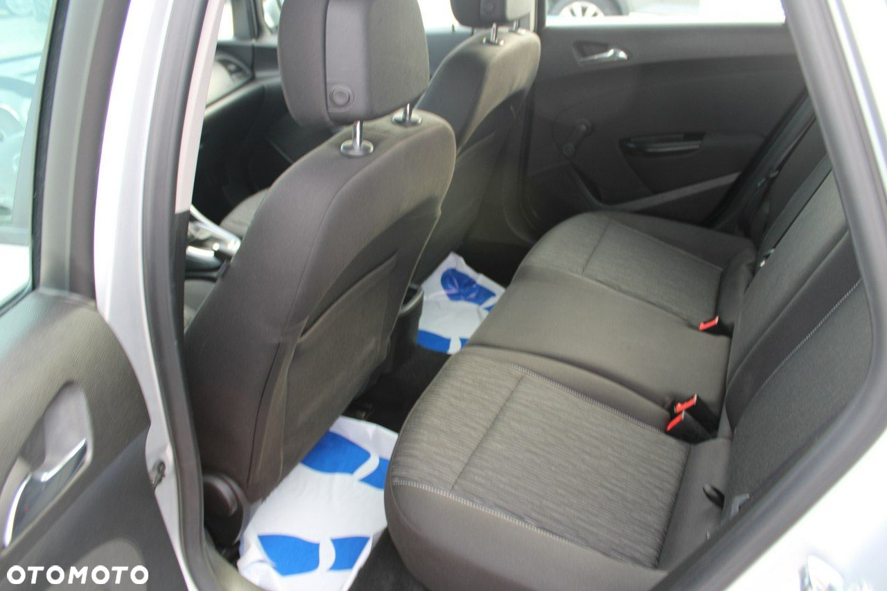 Opel Astra - 12