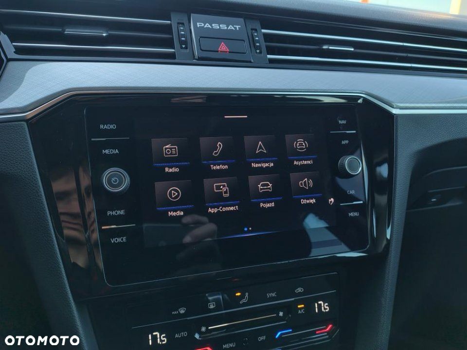 Volkswagen Passat - 31