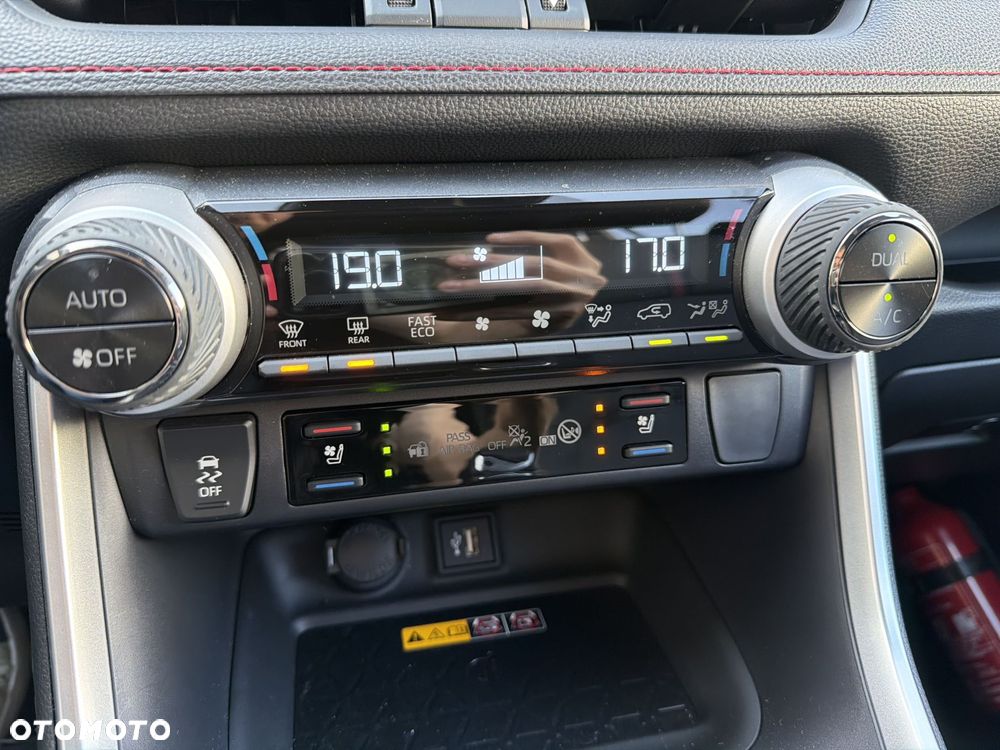 Toyota RAV4 2.5 Plug-In Hybrid Style 4x4 - 17