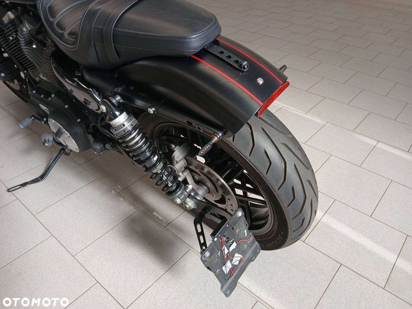 Harley-Davidson Sportster Roadster 1200R - 20