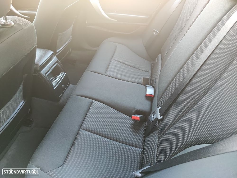 BMW 116 d EDynamics Advantage - 13