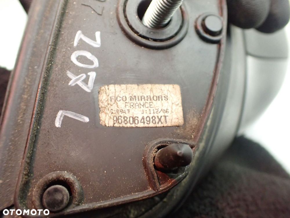 LUSTERKO LEWE ELEKTRYCZNE PEUGEOT 207 - 12