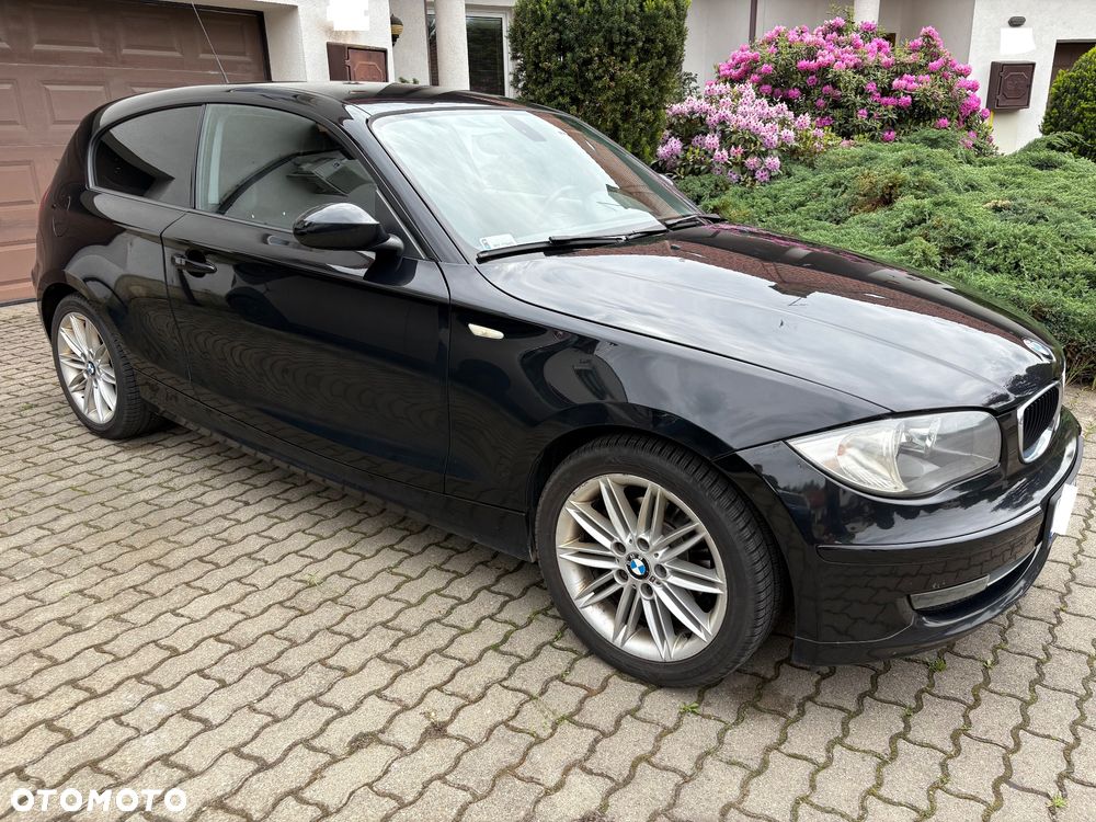BMW Seria 1 118d DPF - 2
