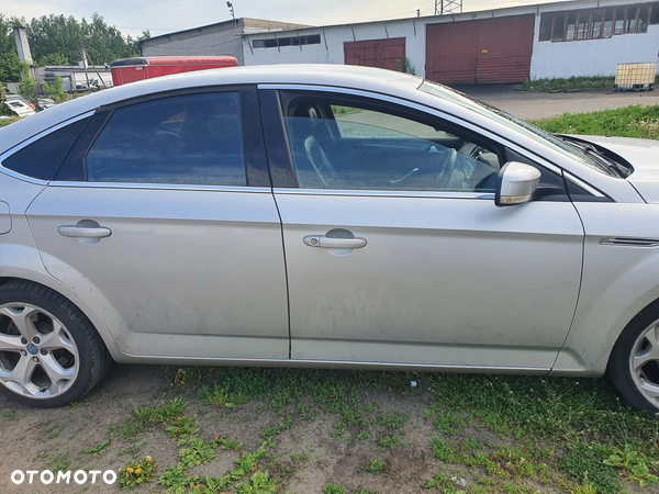 DRZWI PRZEDNIE PRAWE FORD MONDEO MK IV KOLOR 58 SREBRNE