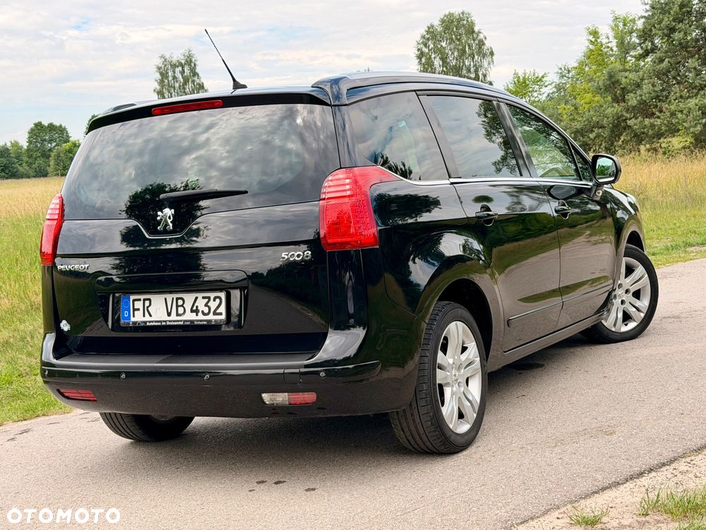 Peugeot 5008 - 13