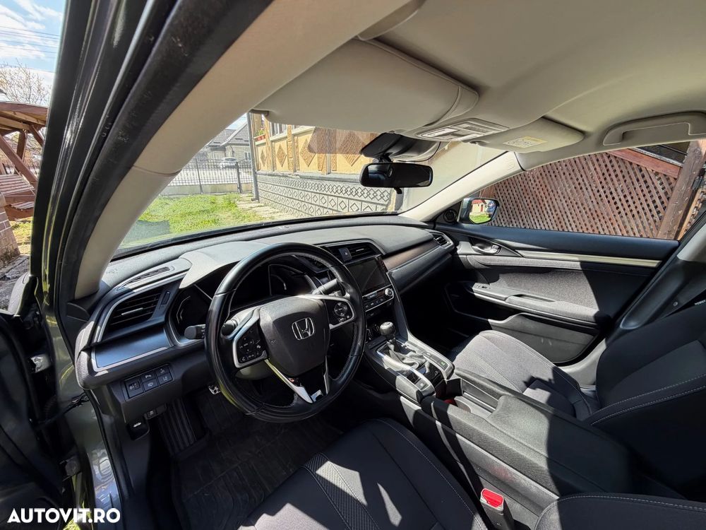 Honda Civic 1.5 VTEC Turbo Elegance Navi - 8