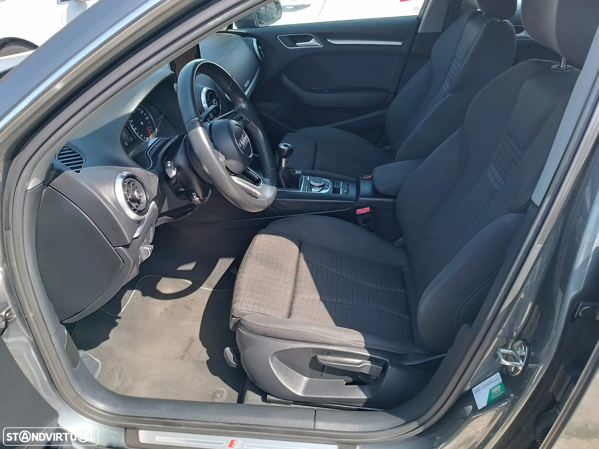 Audi A3 Sportback 1.6 TDI S-line - 9