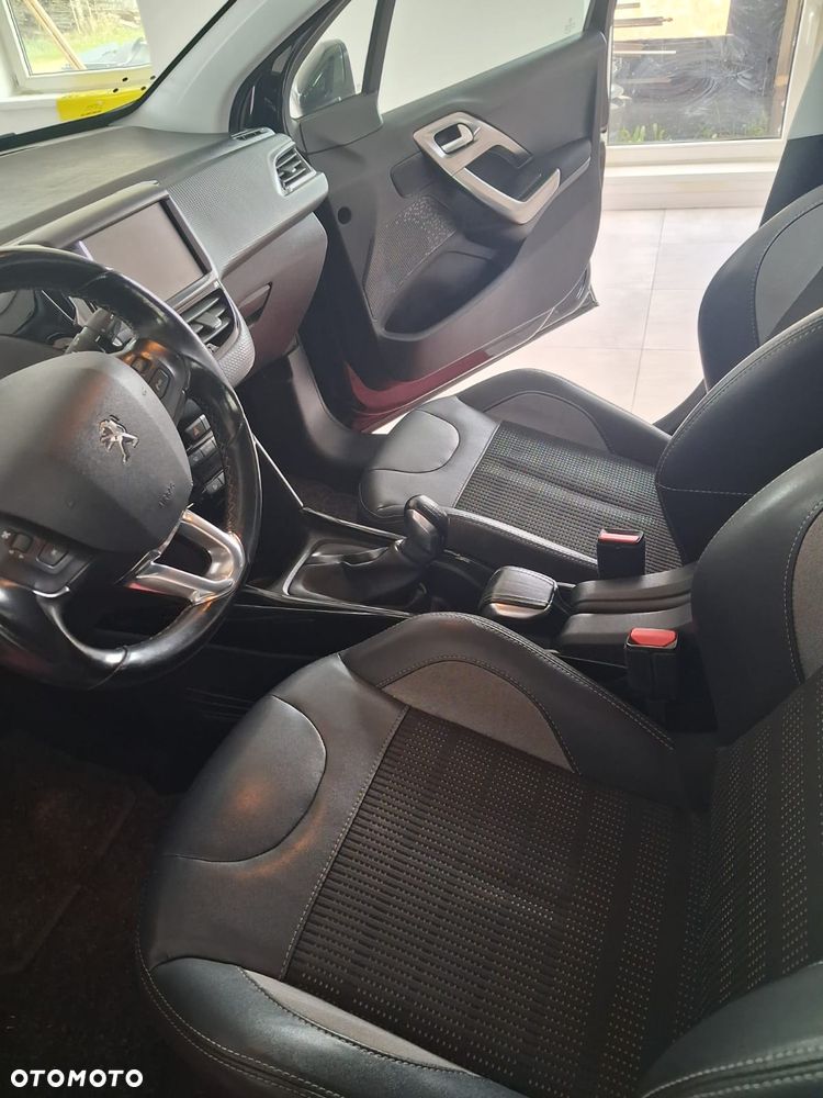Peugeot 2008 - 17