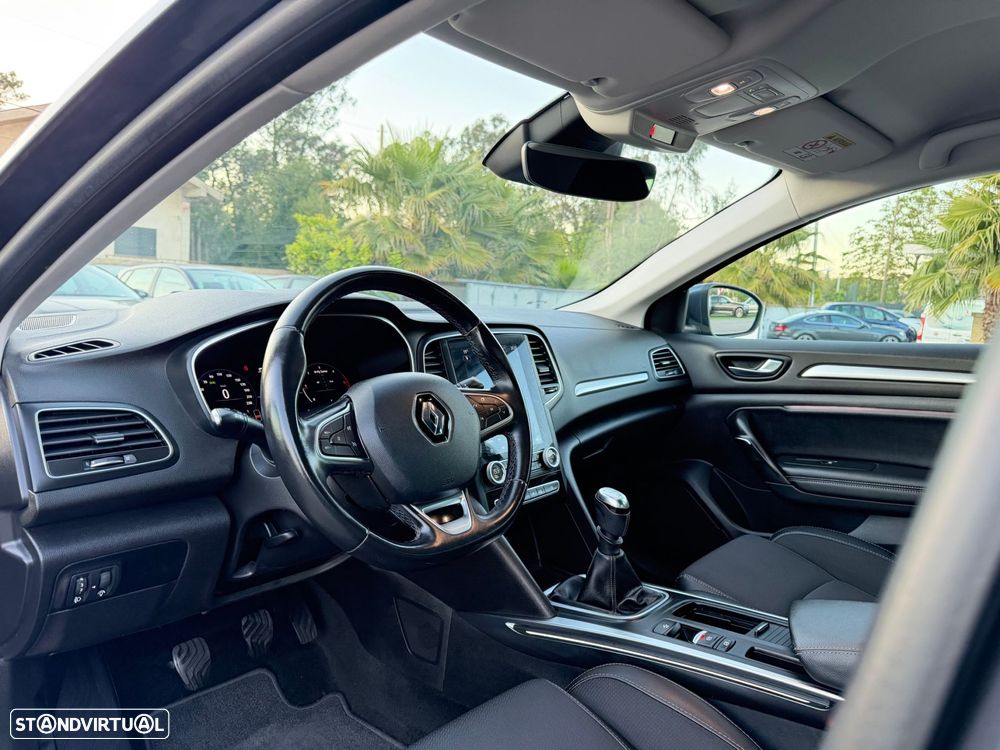 Renault Mégane 1.5 Blue dCi Intens - 38