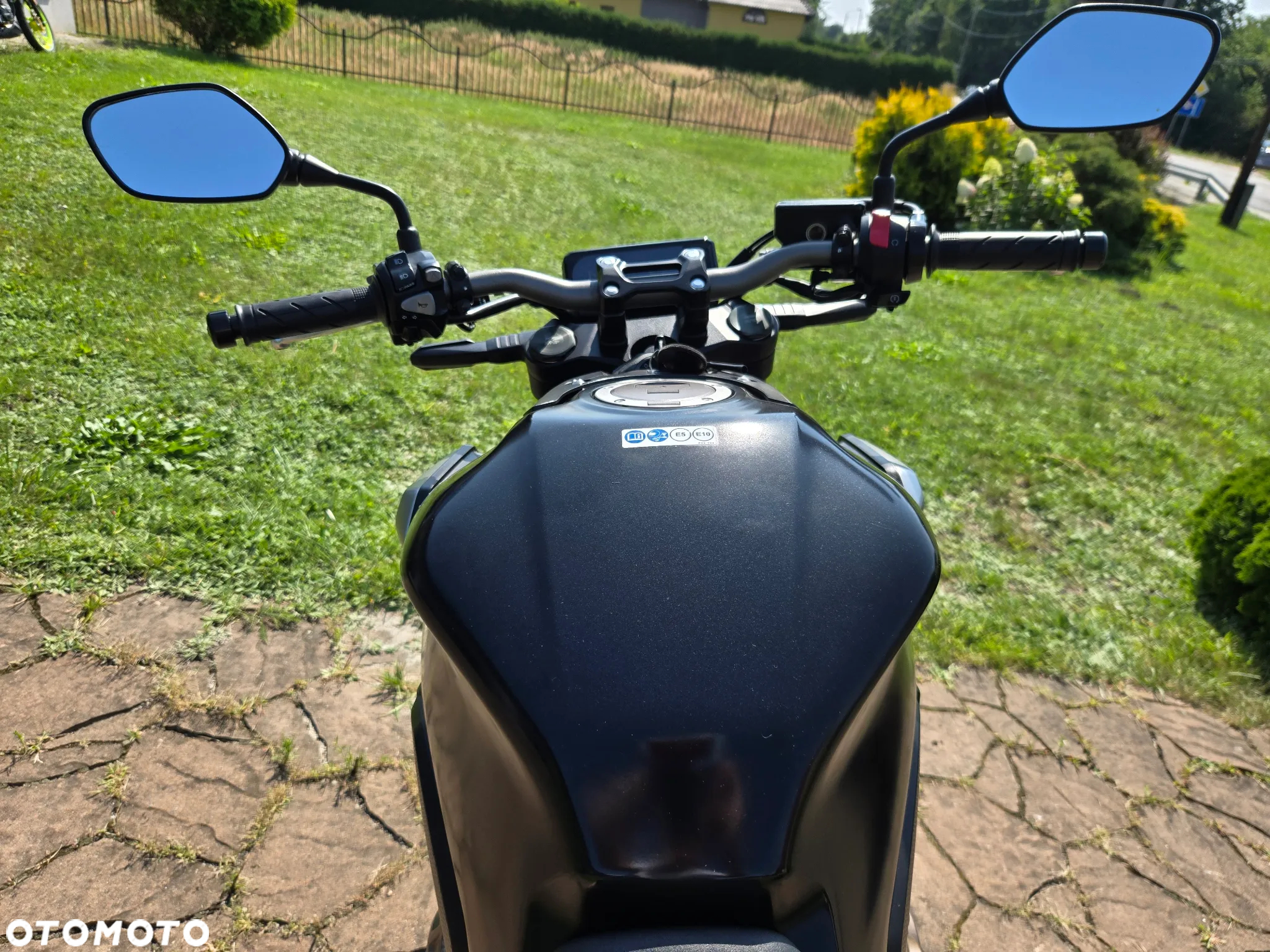 Honda CB - 10