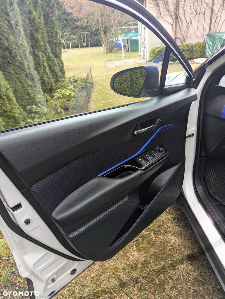 Toyota C-HR 1.8 Hybrid Dynamic - 12