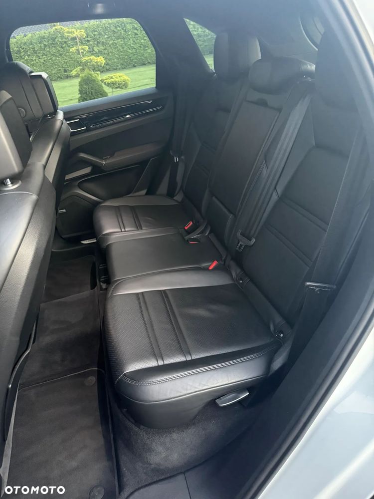 Porsche Cayenne Tiptronic S - 11