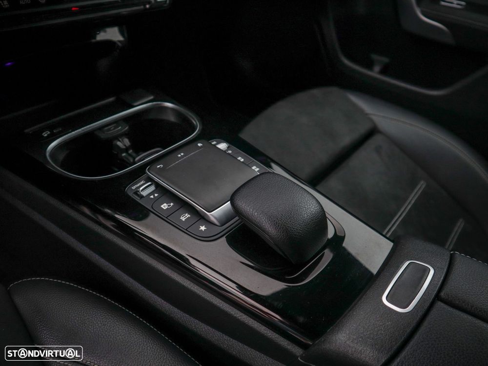 Mercedes-Benz A 250 e 8G-DCT Edition AMG Line - 29