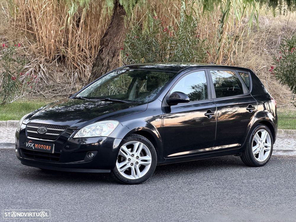 Kia Ceed 1.6 CRDi EX - 1