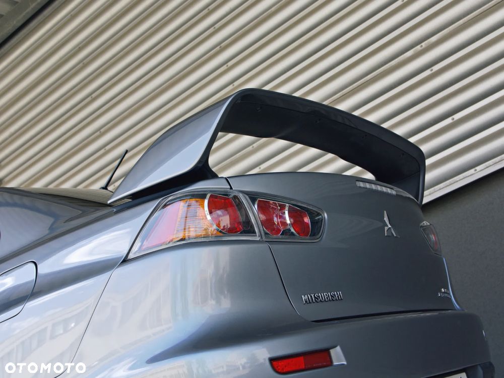 Mitsubishi Lancer Evolution Standard - 9
