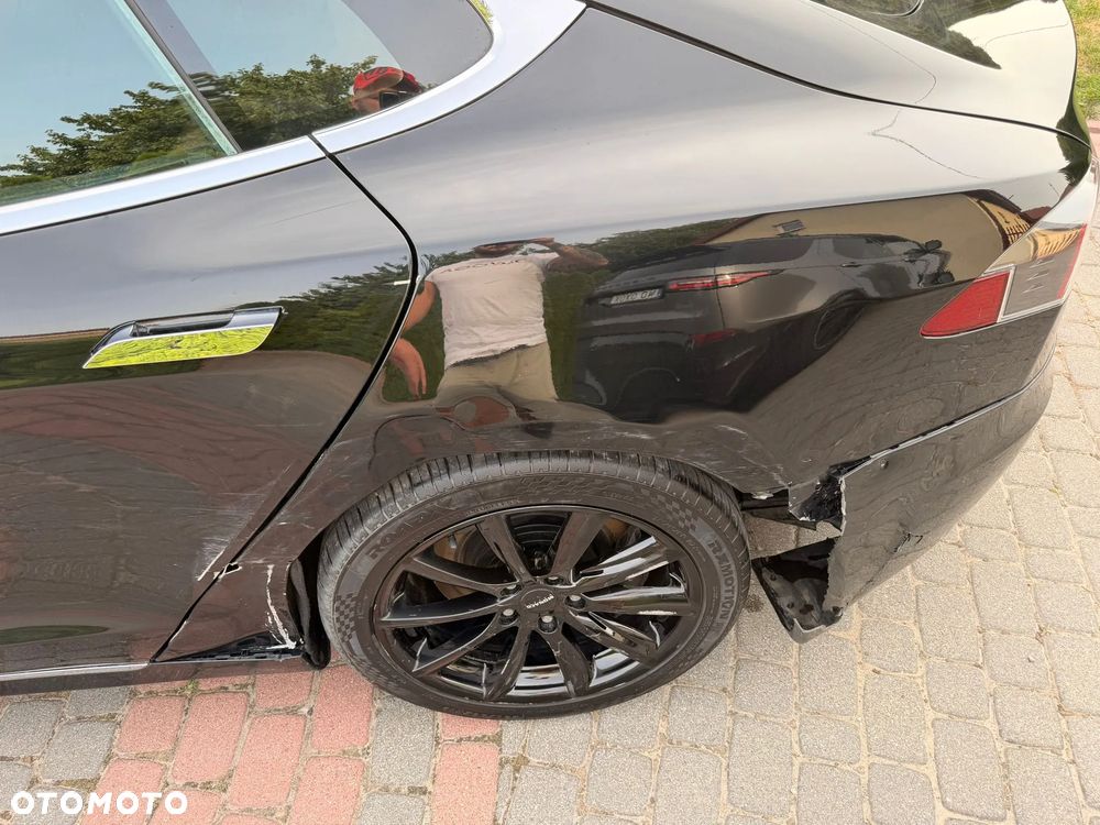 Tesla Model S Long Range Plus - 12