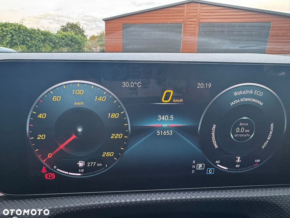 Mercedes-Benz CLA 250 4Matic 7G-DCT AMG Line - 11