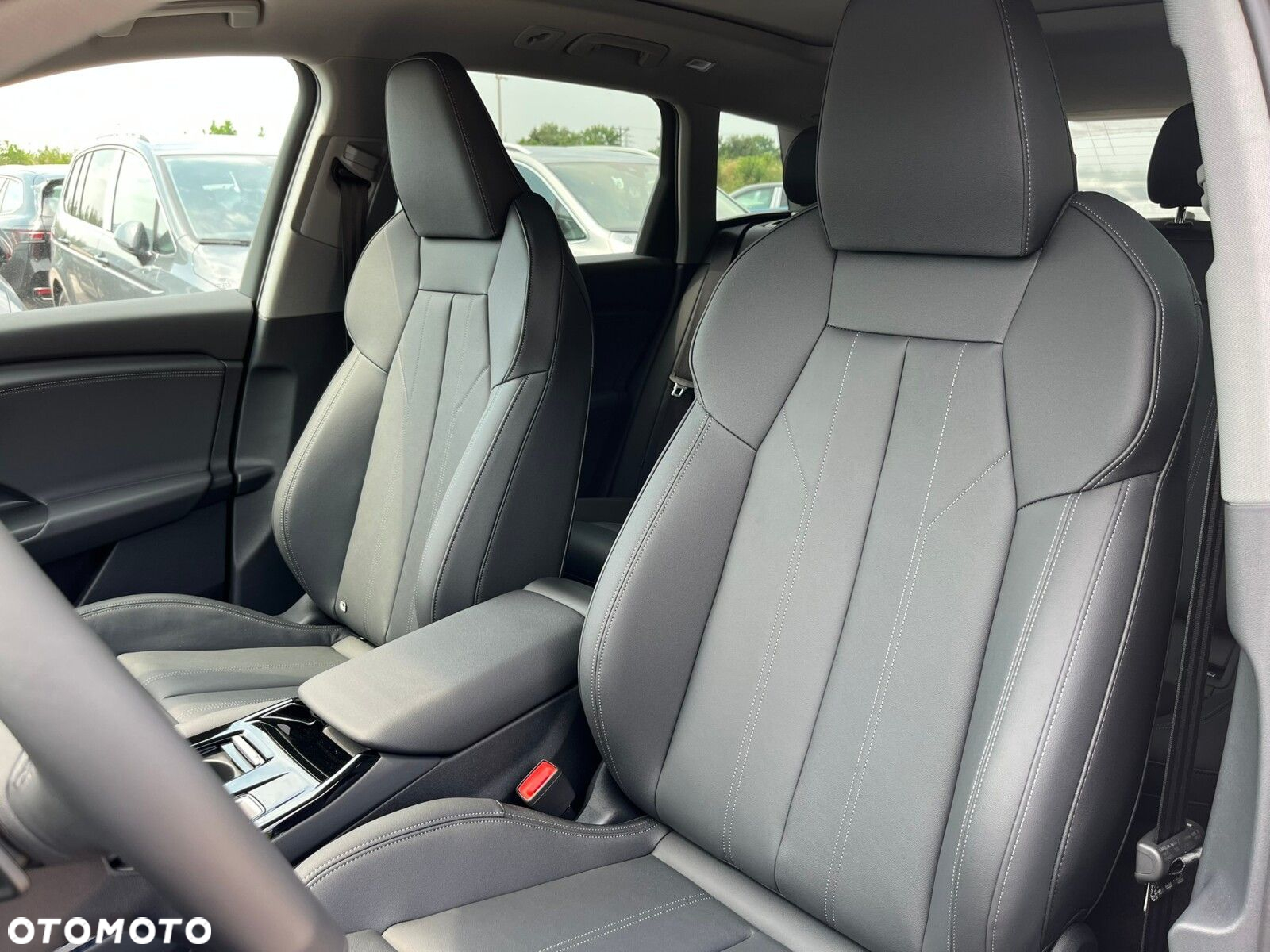 Audi Q6 e-tron - 13
