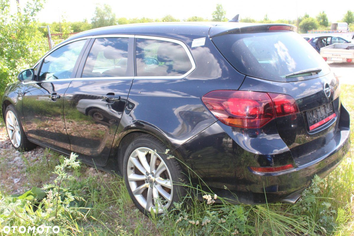 Opel Astra J 2011 1.4Turbo A14NET Kombi (MASKA, ZDERZAK, LAMPA, BŁOTNIK, DRZWI, SZYBA, FOTEL) - 5