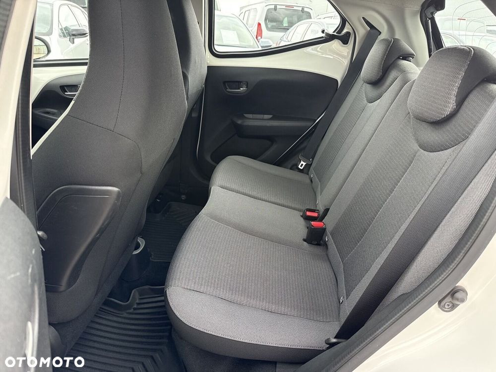 Toyota Aygo - 11
