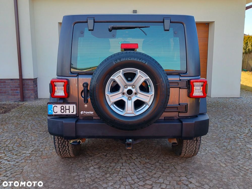Jeep Wrangler Unlimited 3.6 Automatik X - 11