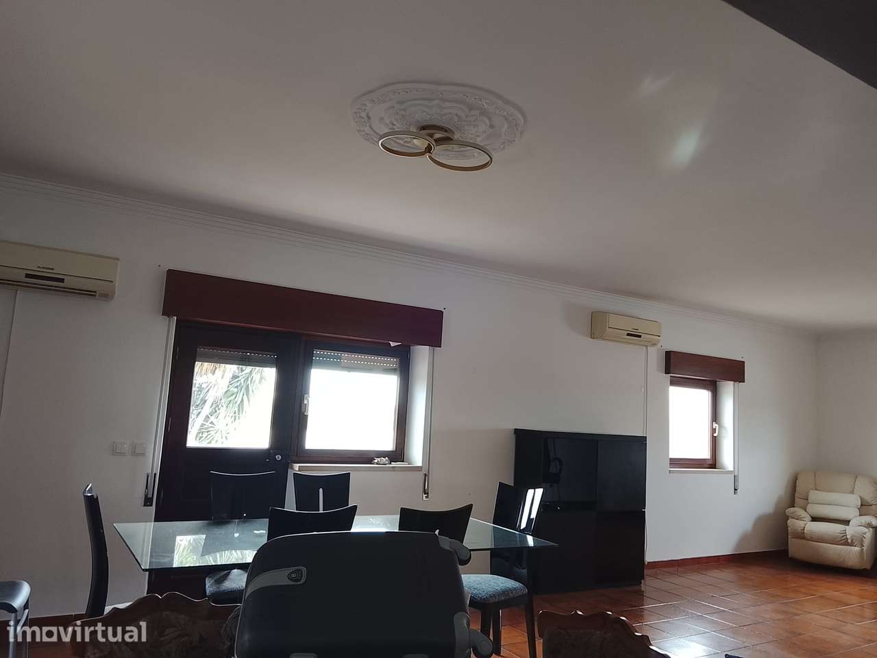 Moradia T5 com Café/Restaurante, Armazém e Terreno de 1.600 m² - Grande imagem: 5/20