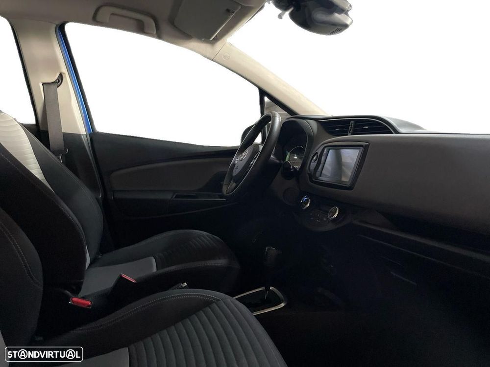 Toyota Yaris 1.5 HSD Comfort - 7