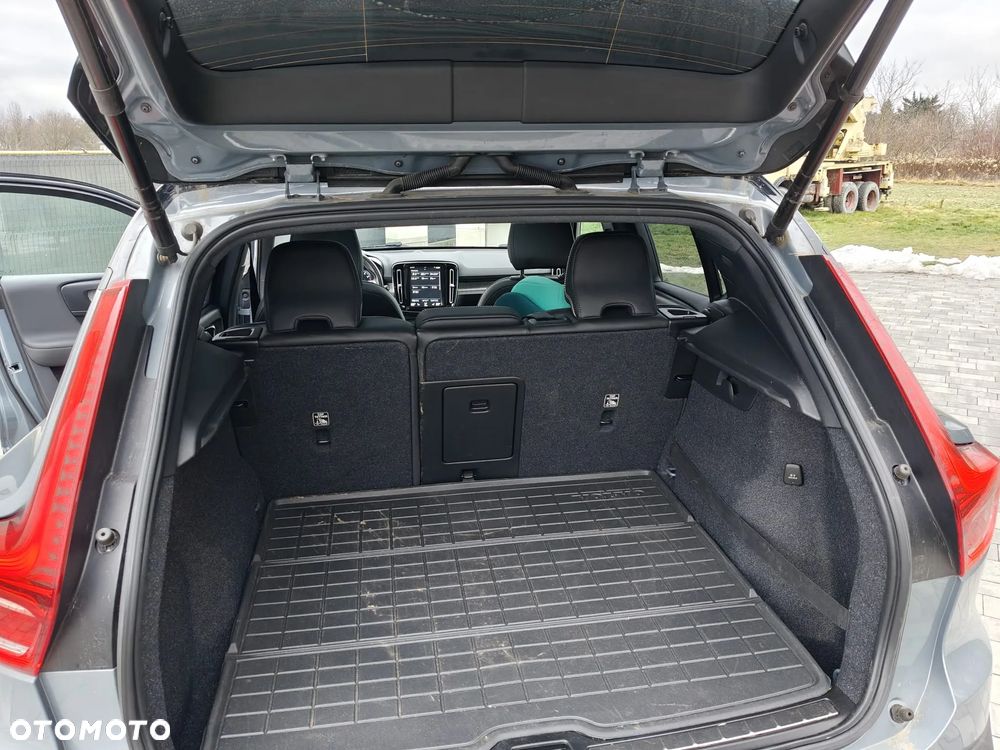 Volvo XC 40 T5 AWD R-Design - 14