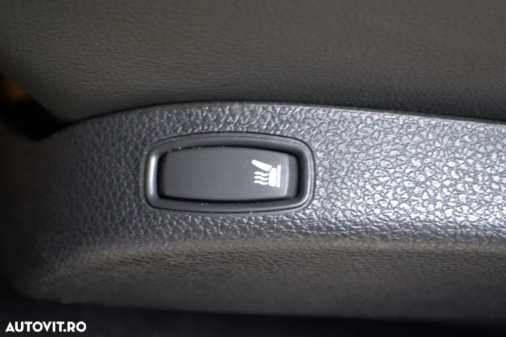 Dacia Duster TCe 125 4x4 Blackshadow - 14