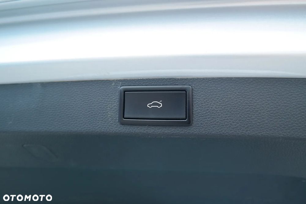 Skoda Karoq 2.0 TDI SCR 4x4 Sportline DSG - 12