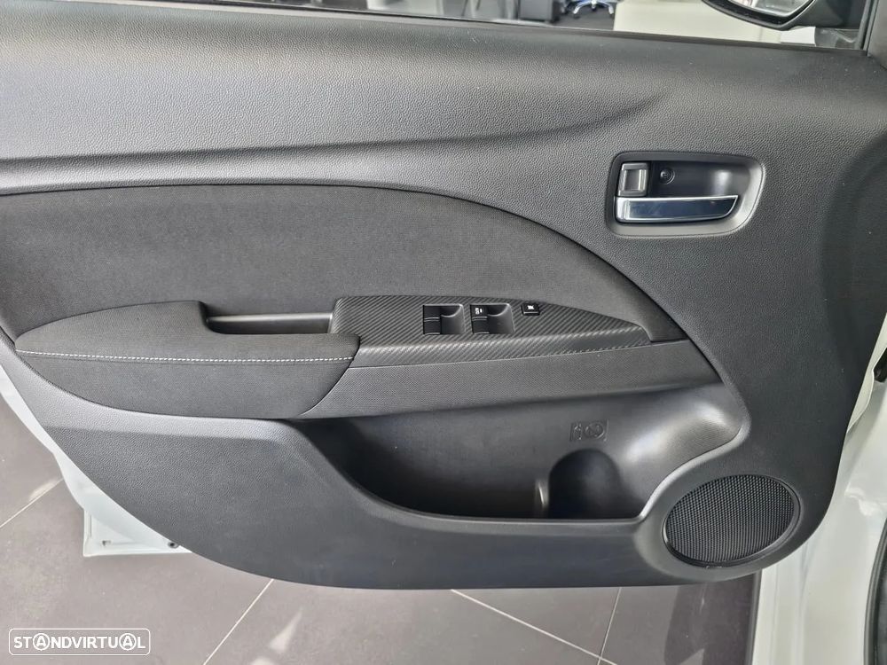 Mitsubishi Space Star 1.2 Intense - 11