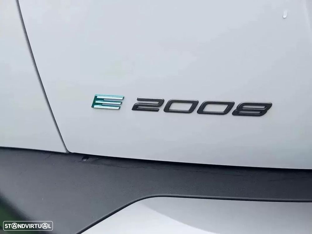 Peugeot e-2008 54 kWh GT - 6