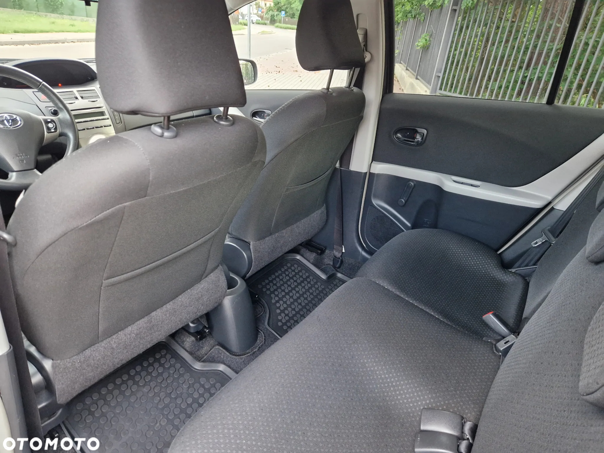 Toyota Yaris 1.33 Sol - 25