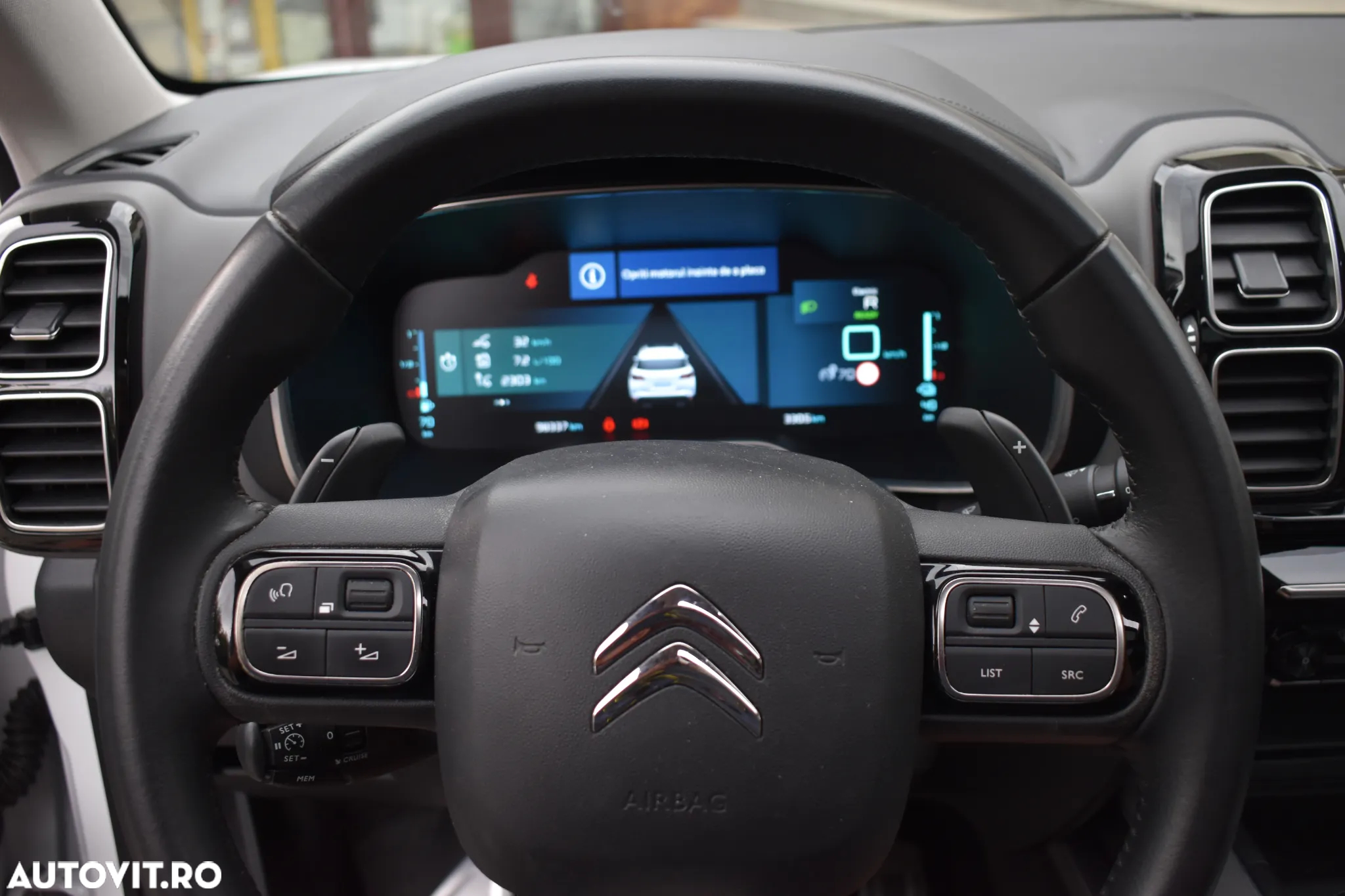 Citroën C5 Aircross Hybrid 225 e.EAT8 SHINE PACK - 29