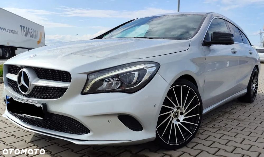 Mercedes-Benz CLA 180 - 1